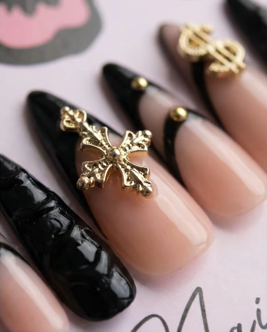 Noir Luxe